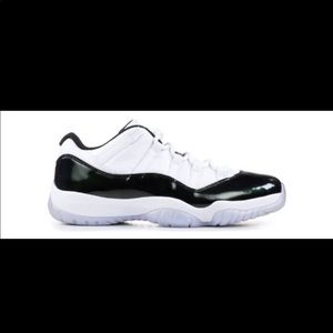 Air Jordan 11 Retro Low ‘Emerald’